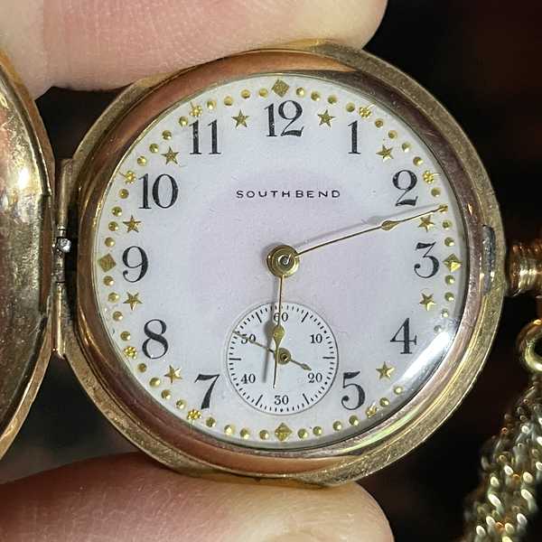 1911 South Bend Watch Grade Unknown Fancy dial with pink hue