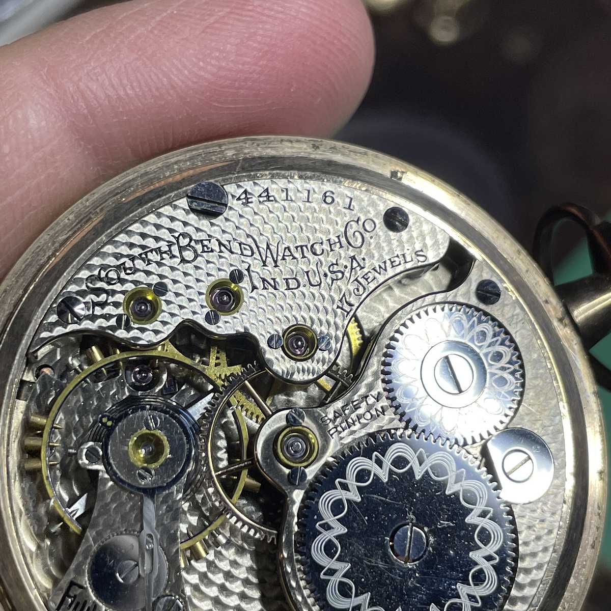 1906 South Bend Watch Grade 290 Close up of movement in pocket watch case